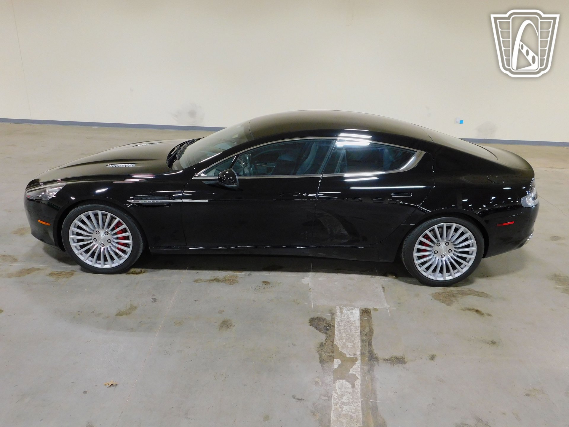 Used 2011 Aston Martin Rapide image 9