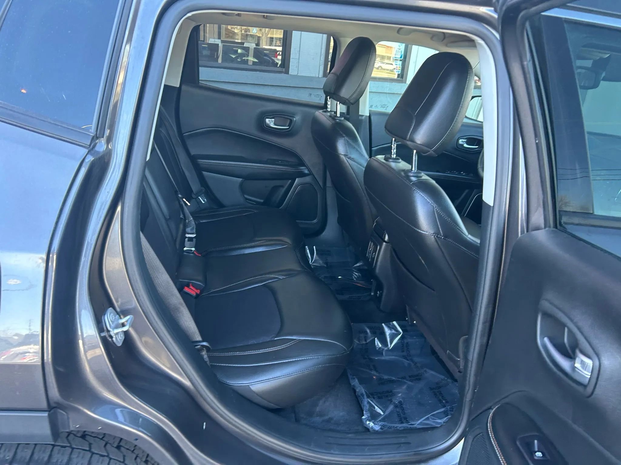 Used 2018 Jeep Compass Latitude image 21