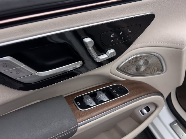Used 2022 Mercedes-Benz EQS 450+ Sedan image 10