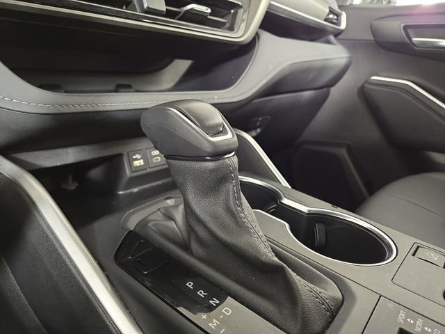 Used 2025 Toyota Highlander XLE image 22