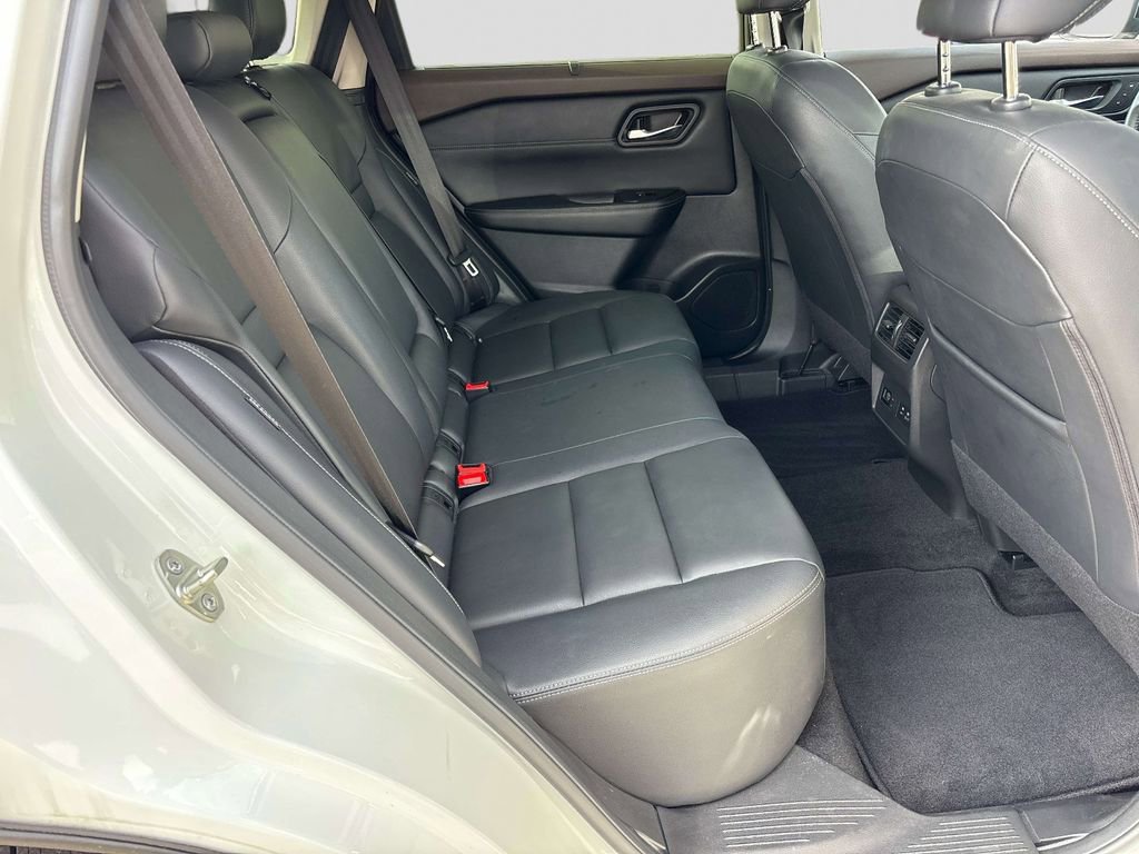 Certified 2023 Nissan Rogue SL w/ SL Premium Package AWD/4WD image 16