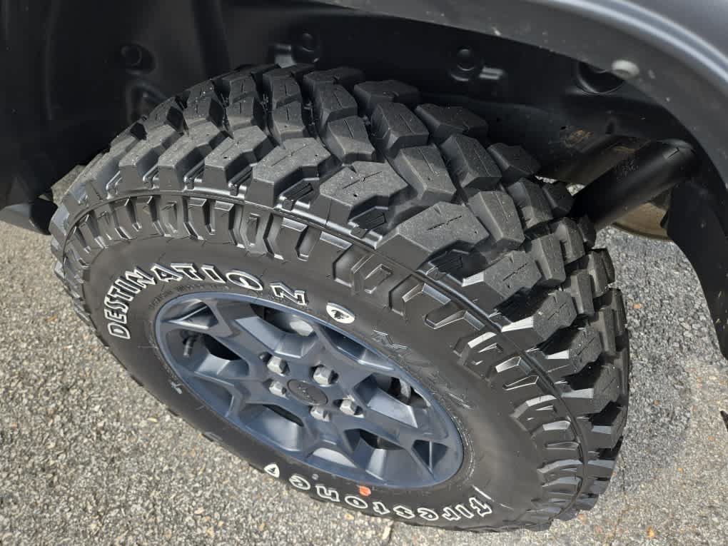 Used 2023 Jeep Wrangler Unlimited w/ Convenience Group AWD/4WD image 13