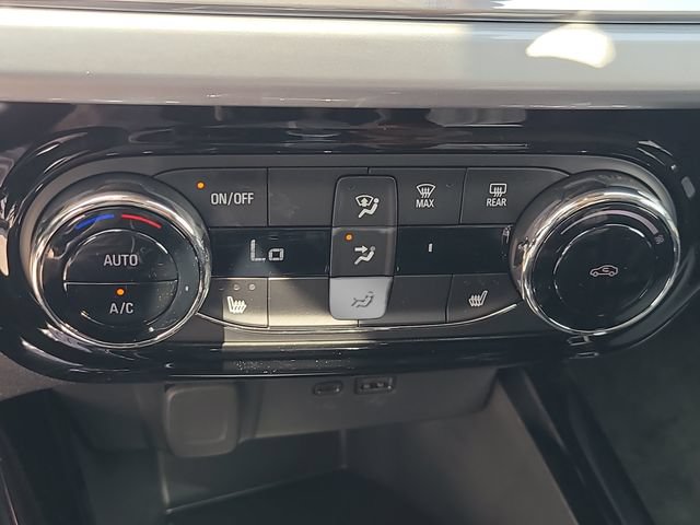 New 2026 Chevrolet Trax LT w/ Midnight Edition FWD image 30