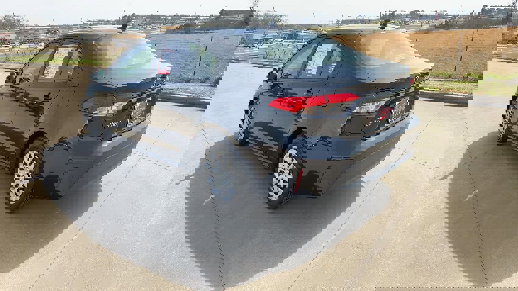 Used 2024 Toyota Corolla LE FWD image 7