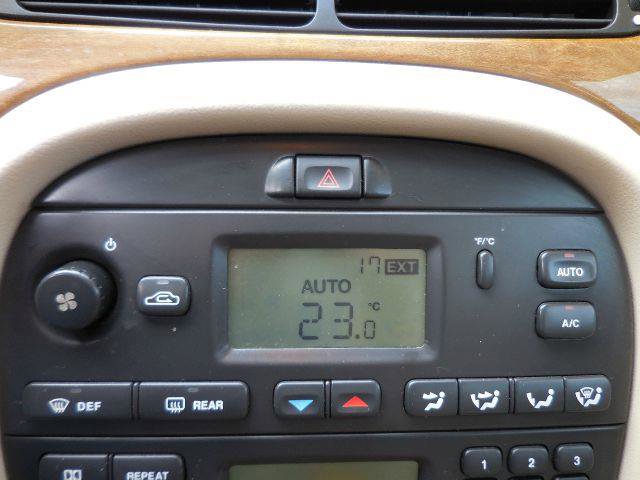 Used 2002 Jaguar X-TYPE 3.0 image 8