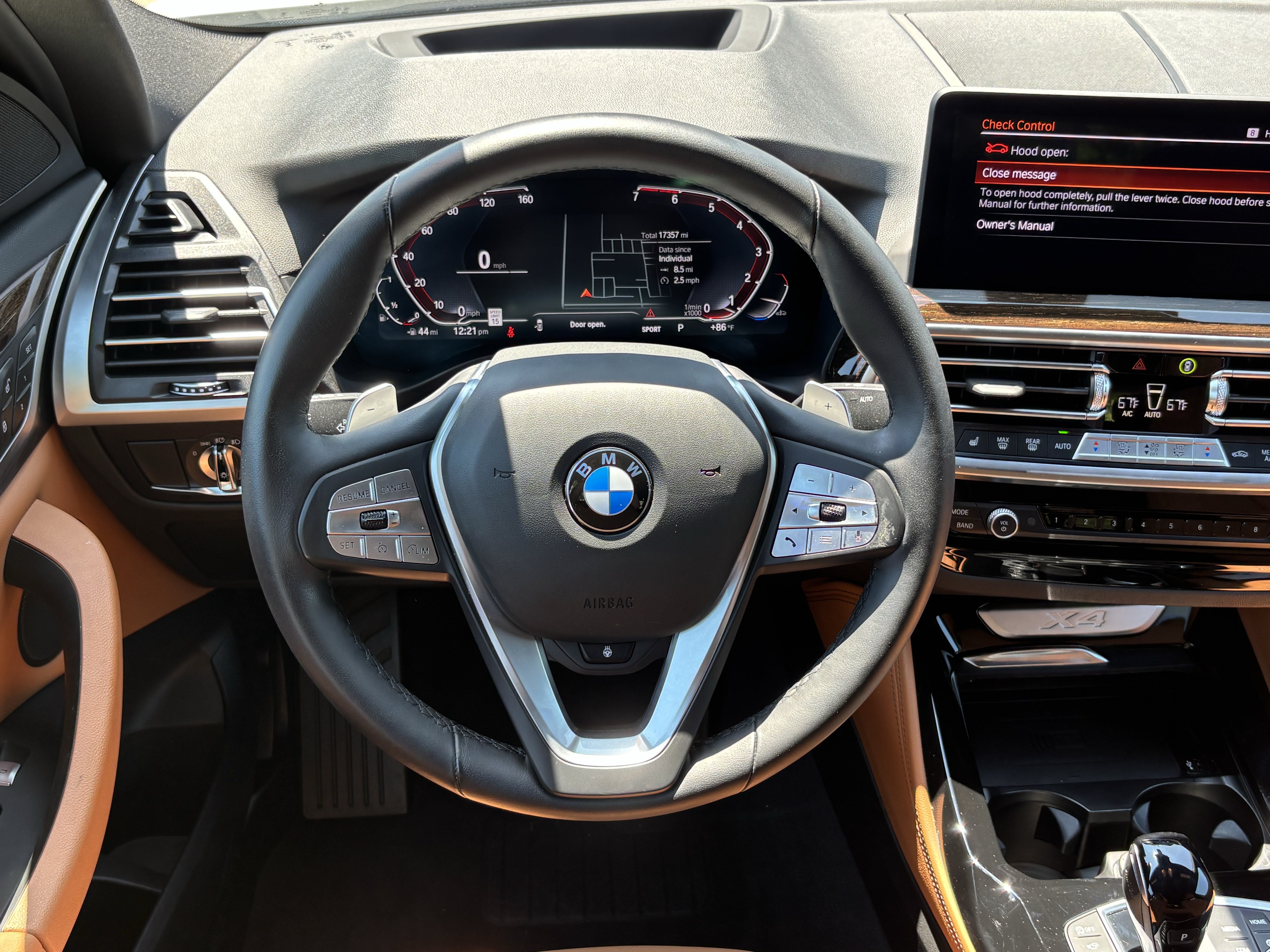 Used 2025 BMW X4 xDrive30i AWD/4WD image 18