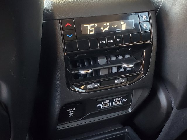 Used 2023 Jeep Grand Cherokee L Laredo w/ Luxury Tech Group I AWD/4WD image 26
