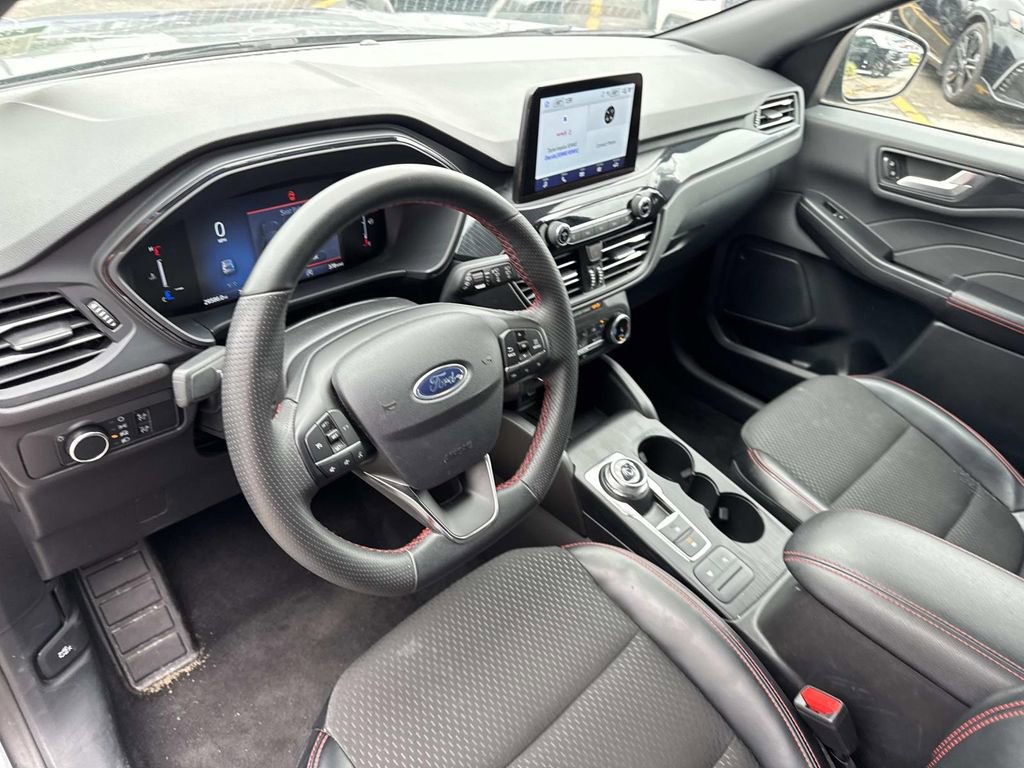 Used 2025 Ford Escape ST-Line FWD image 20