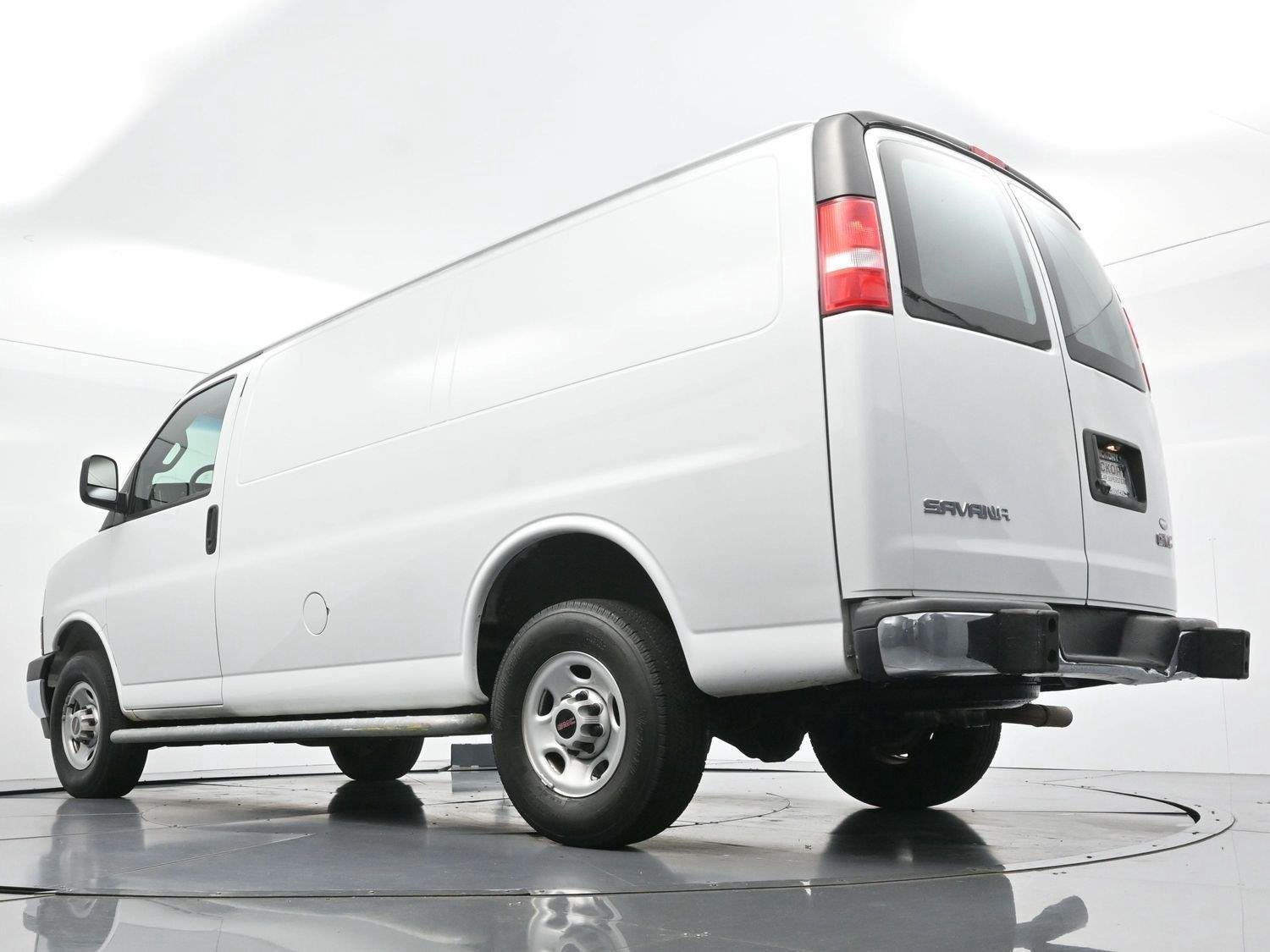 Used 2024 GMC Savana 2500 w/ Driver Convenience Package RWD image 40