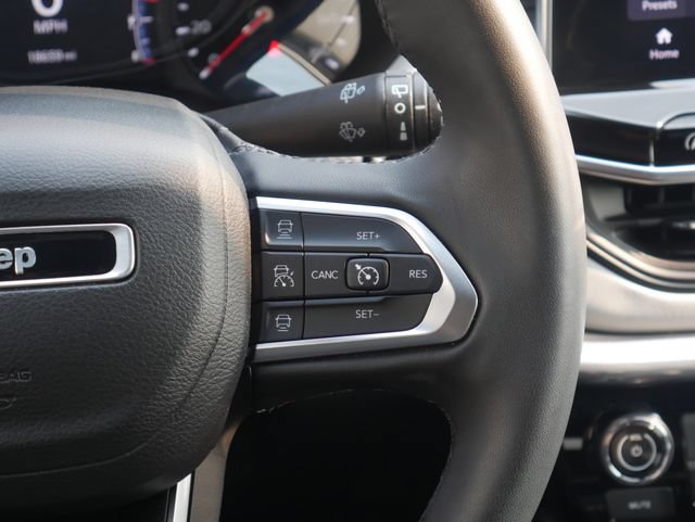 Used 2023 Jeep Compass Limited AWD/4WD image 16