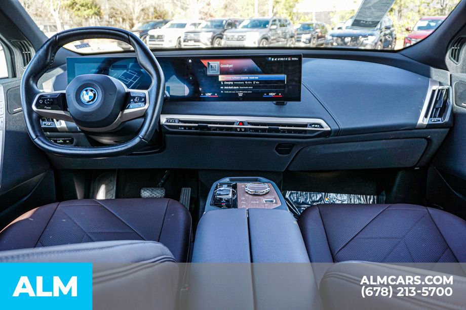 Used 2022 BMW iX xDrive50 w/ Convenience Package image 26