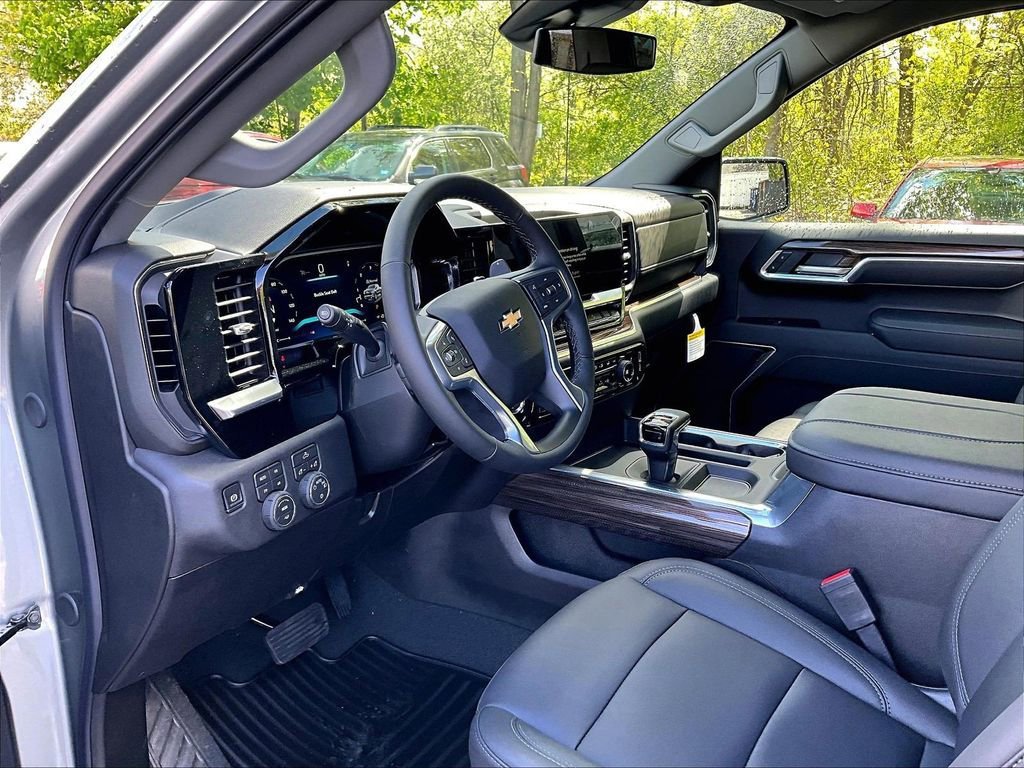 New 2026 Chevrolet Silverado 1500 LT w/ All Star Edition Plus AWD/4WD image 9