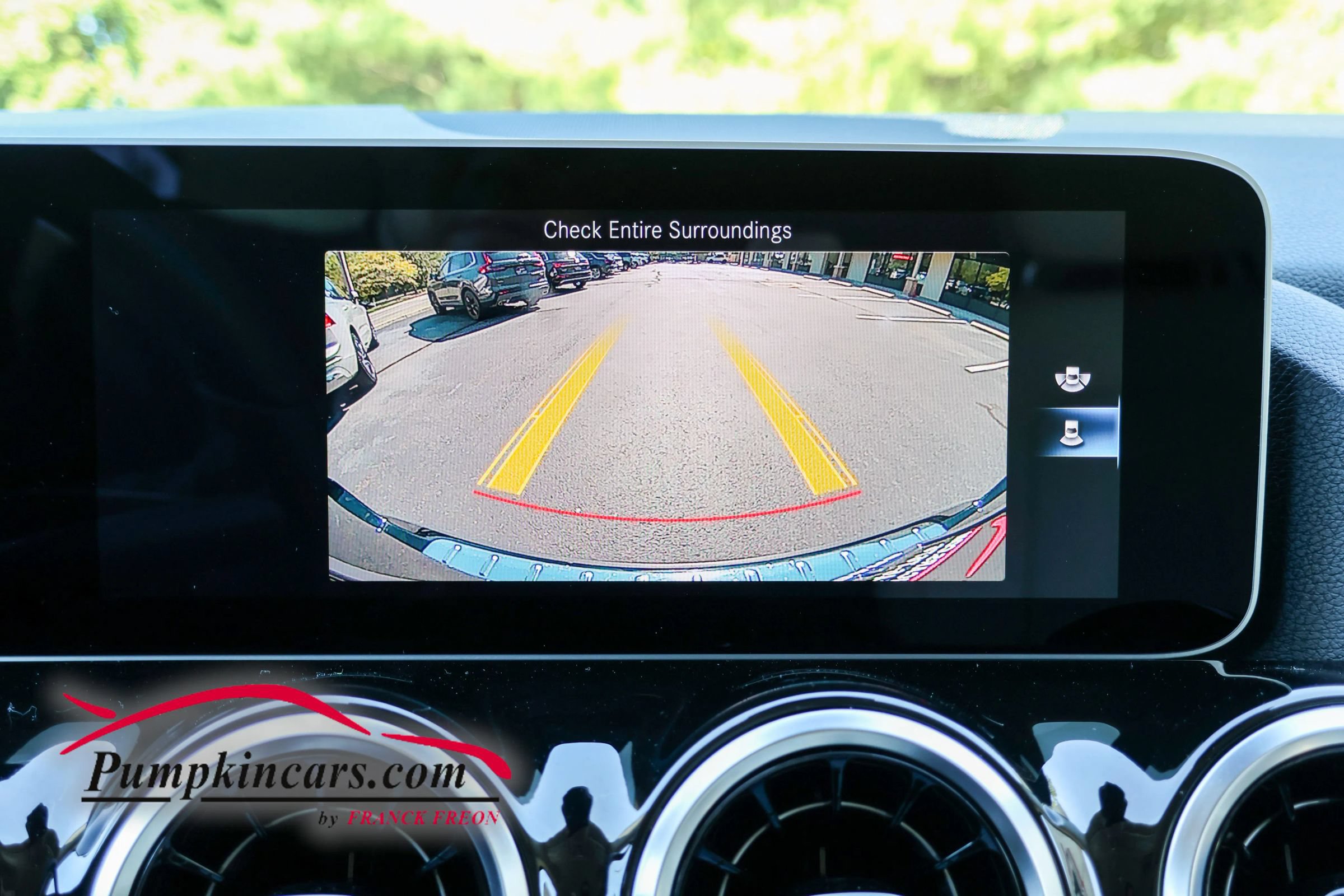 Used 2021 Mercedes-Benz GLA 250 4MATIC w/ Premium Package image 28
