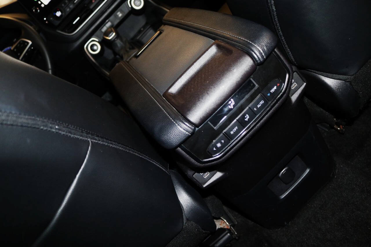 Used 2024 Toyota Grand Highlander AWD image 82