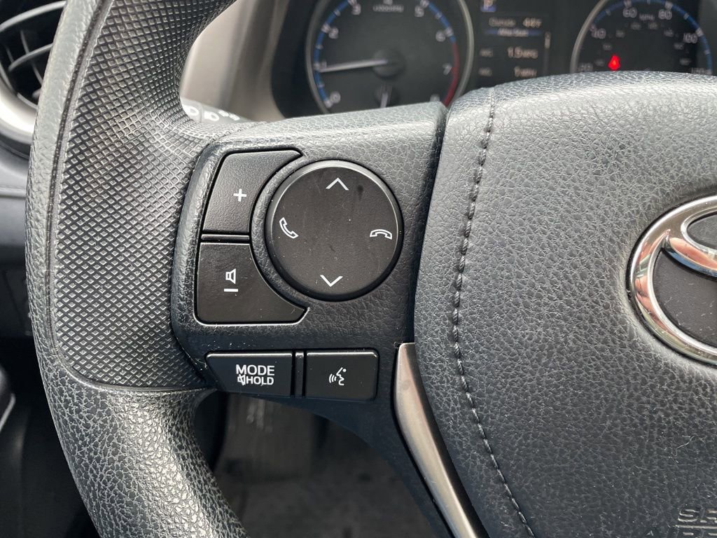 Used 2018 Toyota RAV4 LE w/ All Weather Liner Package AWD/4WD image 24