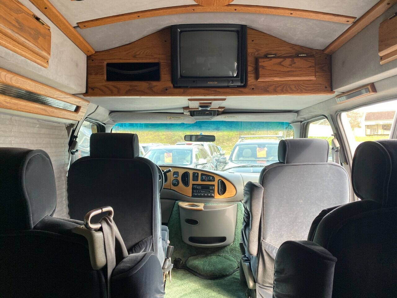 Used 1997 Ford E-150 and Econoline 150 RWD image 23