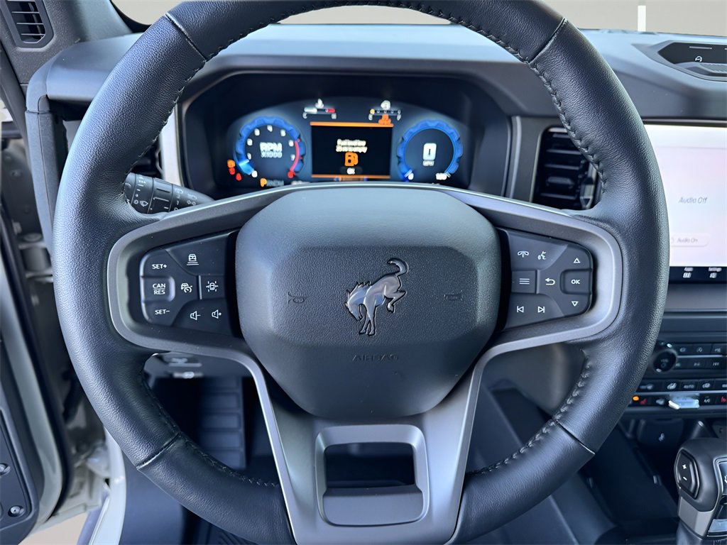 New 2025 Ford Bronco Badlands image 13