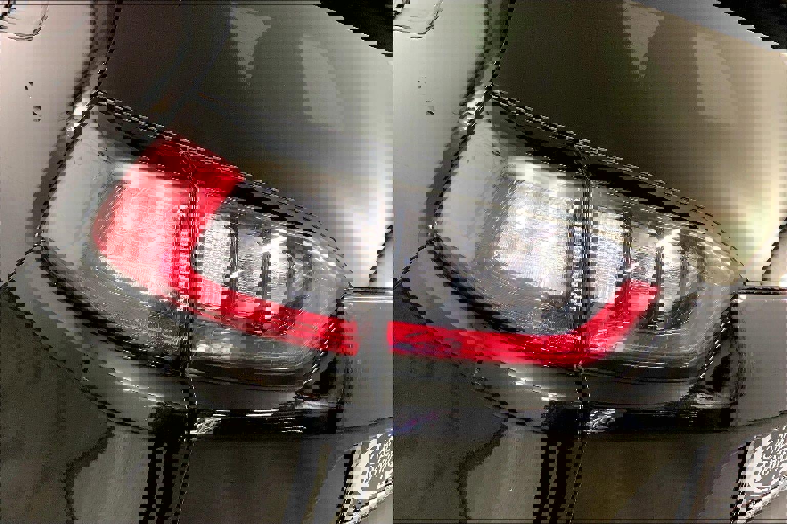 Used 2020 Jeep Cherokee Trailhawk w/ Cold Weather Group image 27