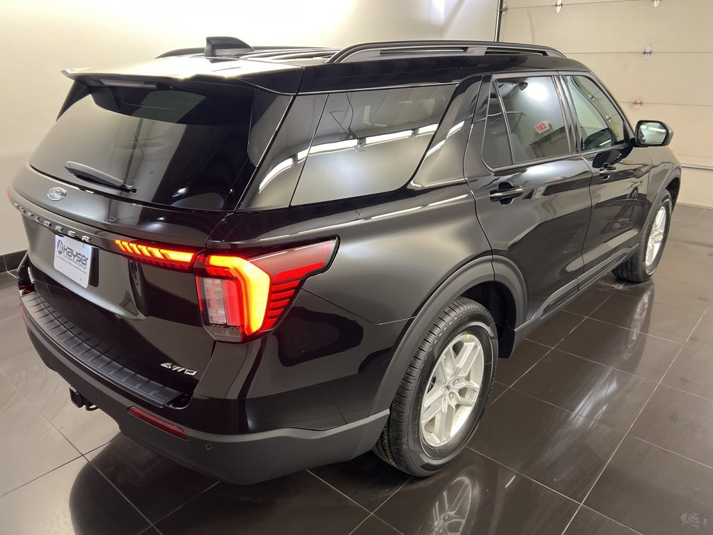 New 2026 Ford Explorer Active image 6