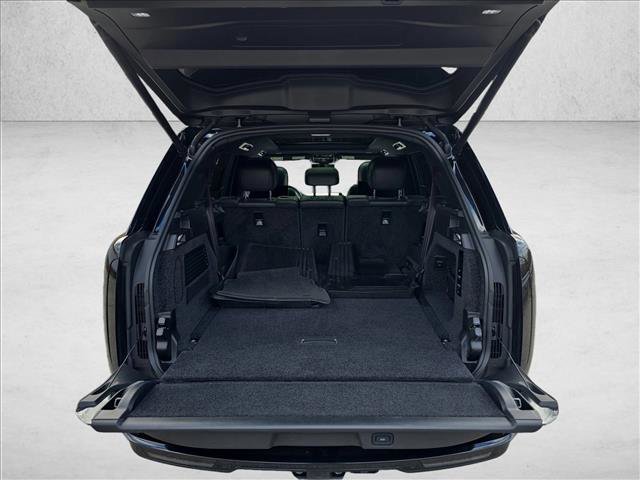 Used 2023 Land Rover Range Rover Long Wheelbase SE image 13