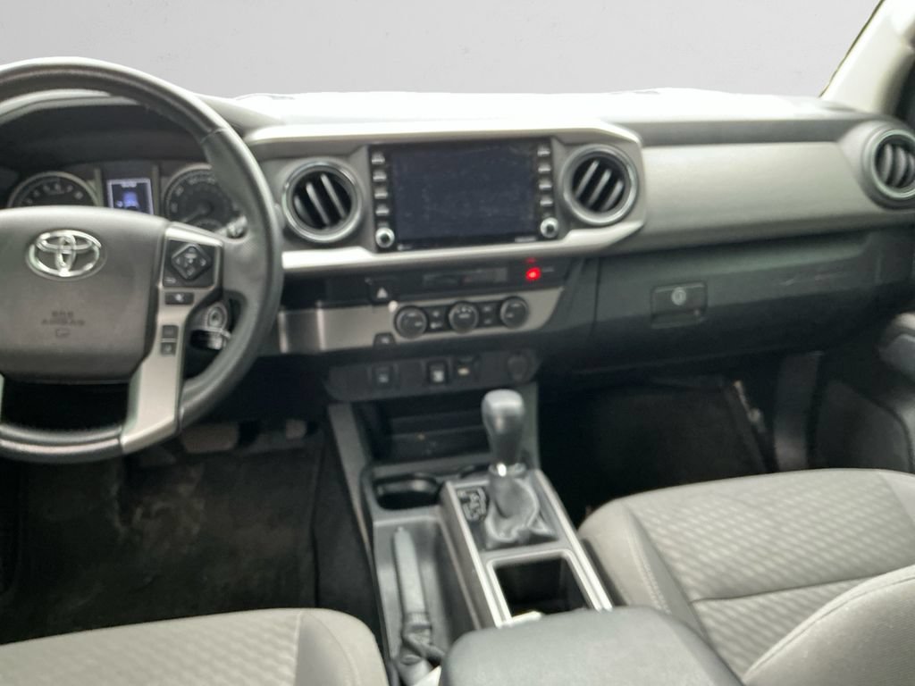 Used 2022 Toyota Tacoma SR5 RWD image 11