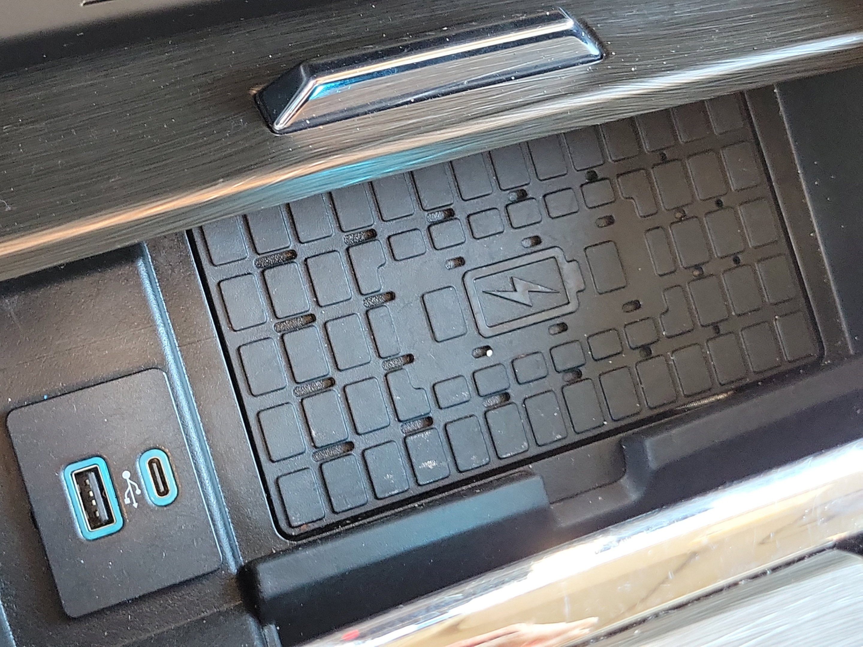 Used 2024 Ford Expedition Limited AWD/4WD image 37
