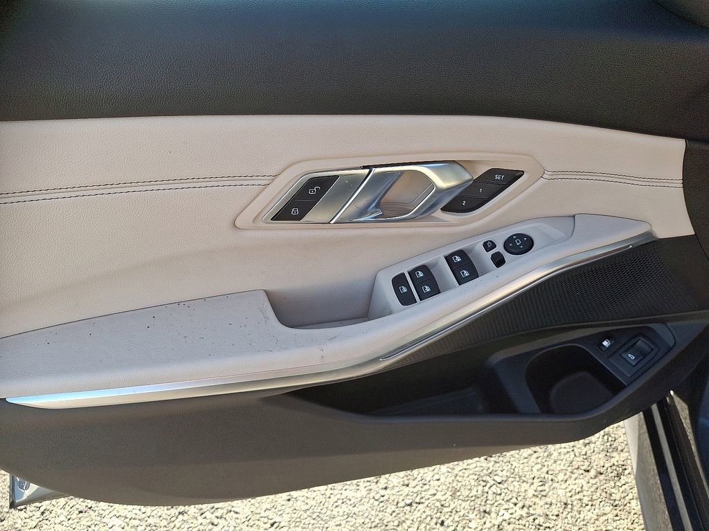 Used 2021 BMW 330e xDrive w/ M Sport Package image 13