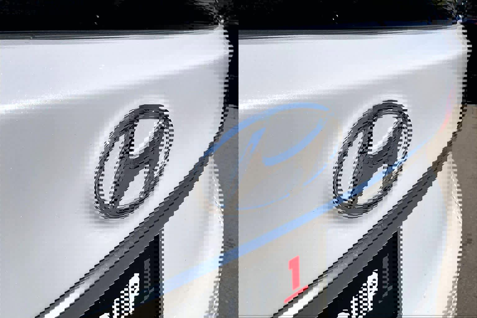 Used 2019 Hyundai Santa Fe SEL FWD image 10