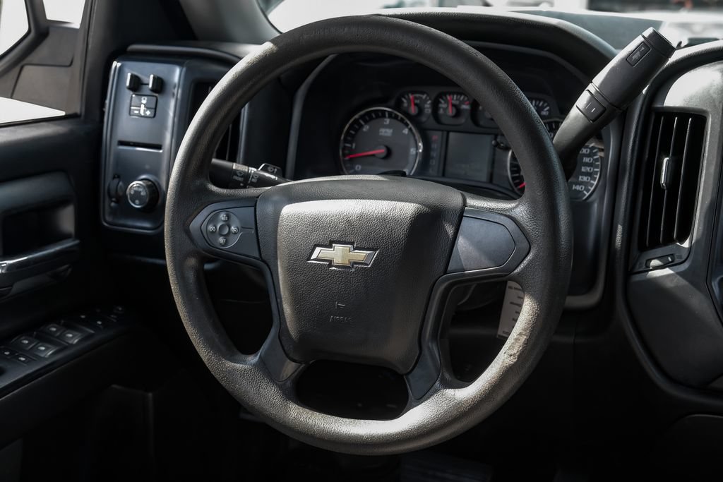 Used 2018 Chevrolet Silverado 1500 W/T w/ Trailering Package AWD/4WD image 12