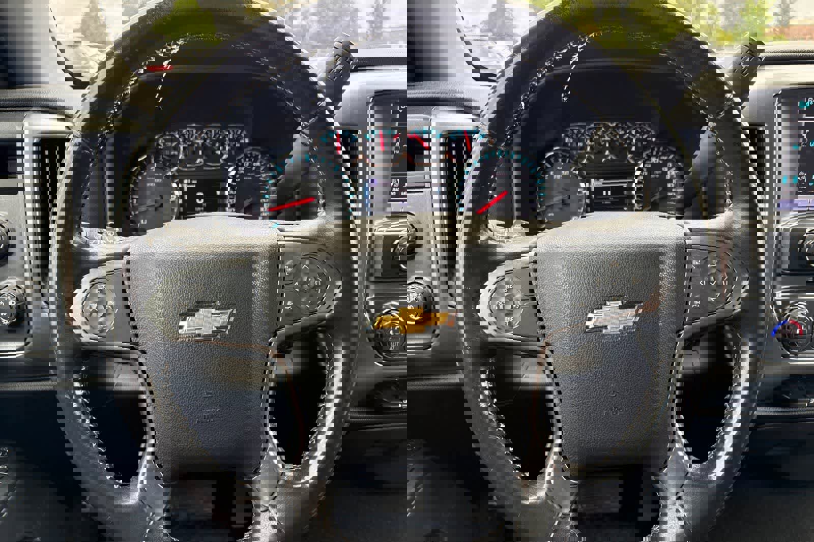 Used 2017 Chevrolet Silverado 1500 LT w/ All Star Edition AWD/4WD image 23