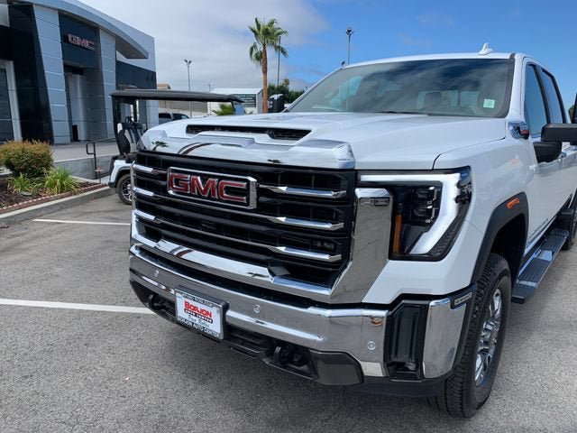 New 2026 GMC Sierra 2500 SLT w/ SLT Convenience Package AWD/4WD image 4