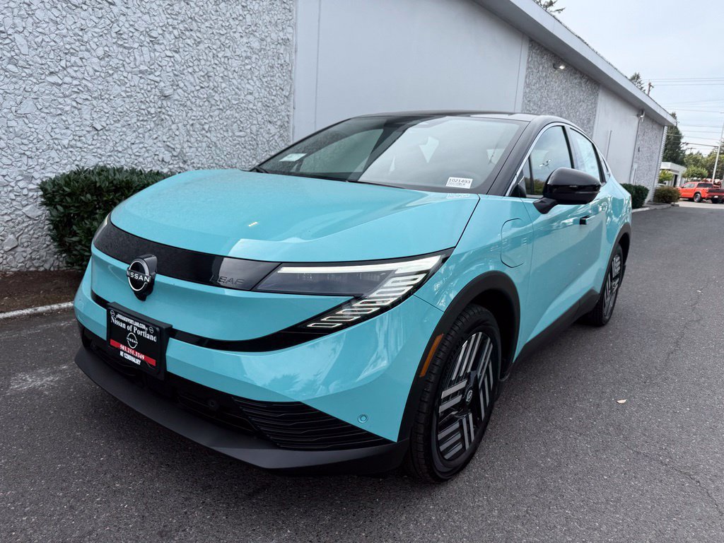 New 2026 Nissan Leaf SV Plus w/ Floor Mat Package (SV+) FWD image 2
