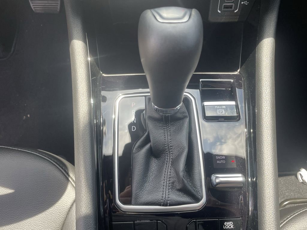 New 2025 Jeep Compass Latitude w/ Altitude Special Edition AWD/4WD image 21