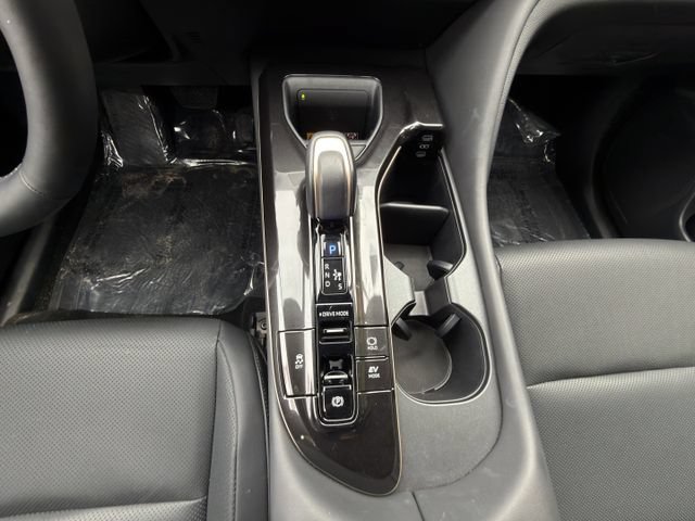 Used 2025 Toyota Crown Signia w/ Advanced Technology Package AWD/4WD image 21