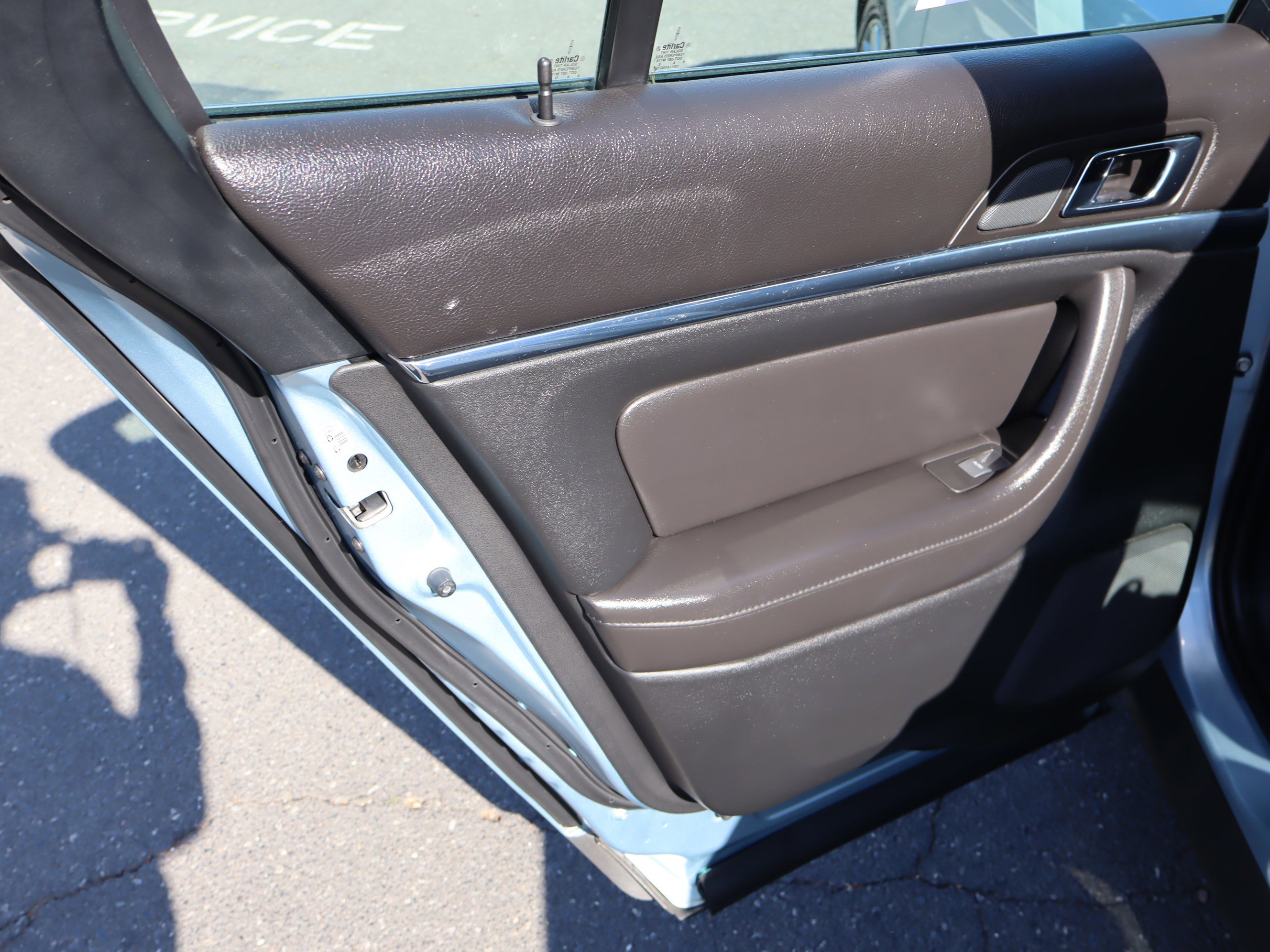 Used 2009 Lincoln MKS image 30