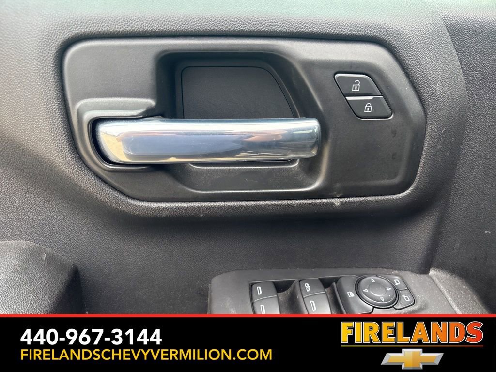 Used 2023 Chevrolet Silverado 1500 Custom Trail Boss w/ LPO, Dark Essentials Package AWD/4WD image 11