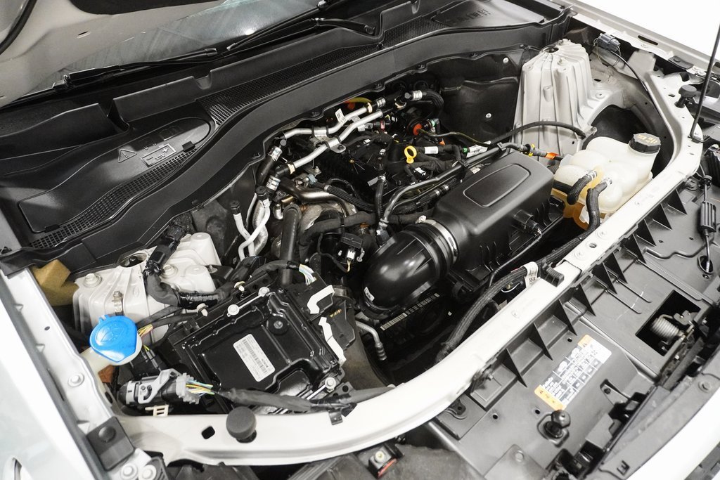 Used 2022 Ford Explorer XLT w/ Class IV Trailer Tow Package image 10