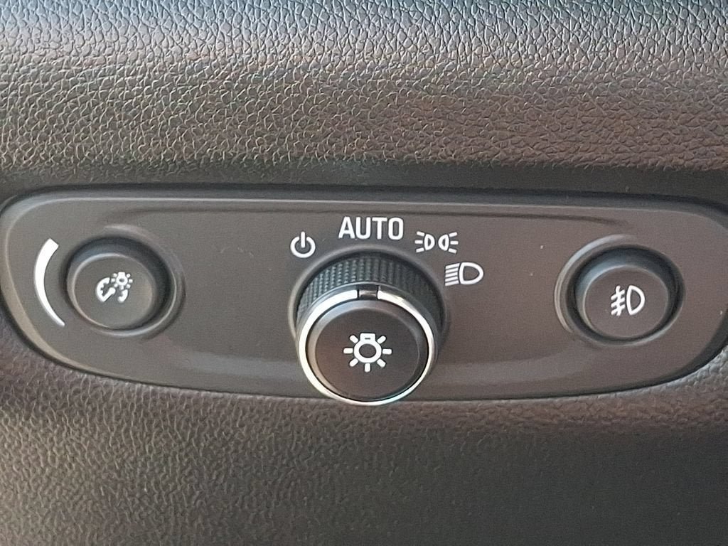 Used 2018 Chevrolet Traverse High Country AWD/4WD image 23