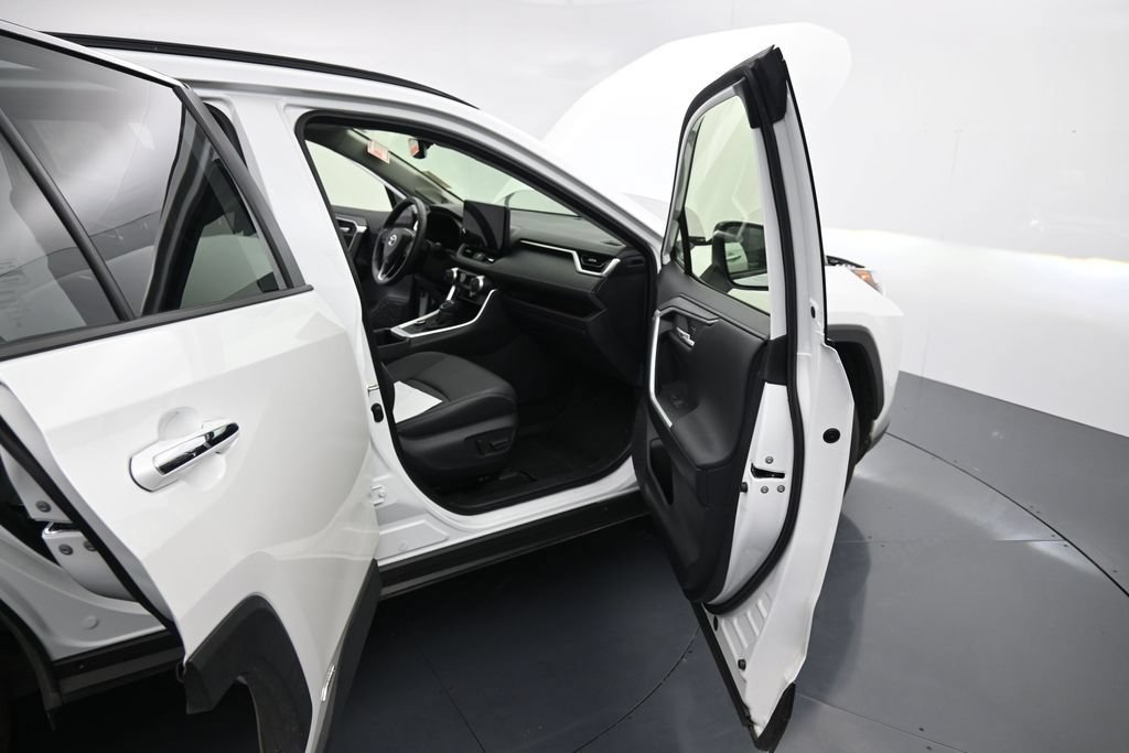 Used 2024 Toyota RAV4 Limited w/ Advanced Technology Package AWD/4WD image 21