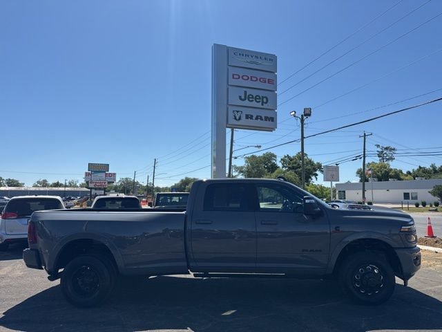 New 2026 RAM 3500 Limited AWD/4WD image 2