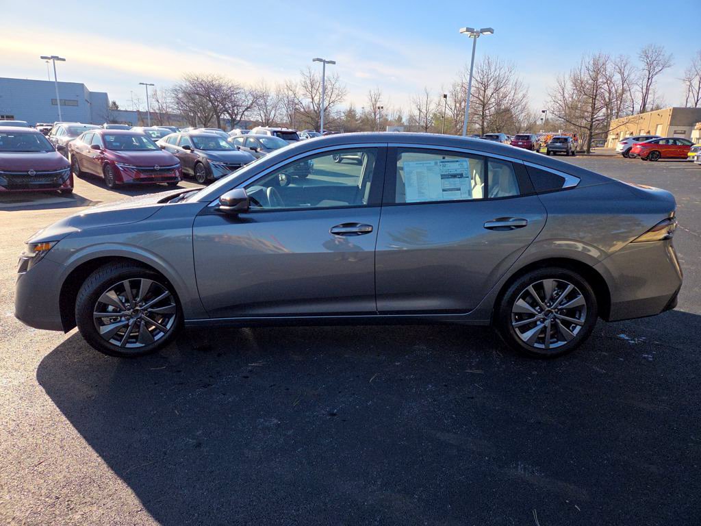 New 2026 Nissan Sentra SL w/ Floor Mat Package FWD image 5