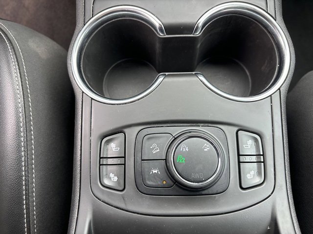 Used 2023 GMC Terrain SLT image 12