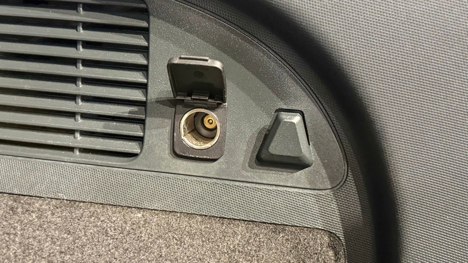 Used 2022 Ford Mustang Mach-E Select image 32