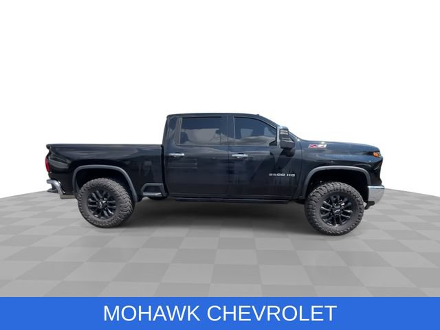 Used 2025 Chevrolet Silverado 2500 LTZ w/ LTZ Convenience Package AWD/4WD image 10