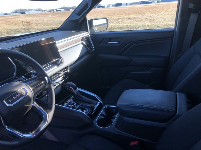 Used 2025 GMC Canyon Elevation w/ Convenience Package image 12