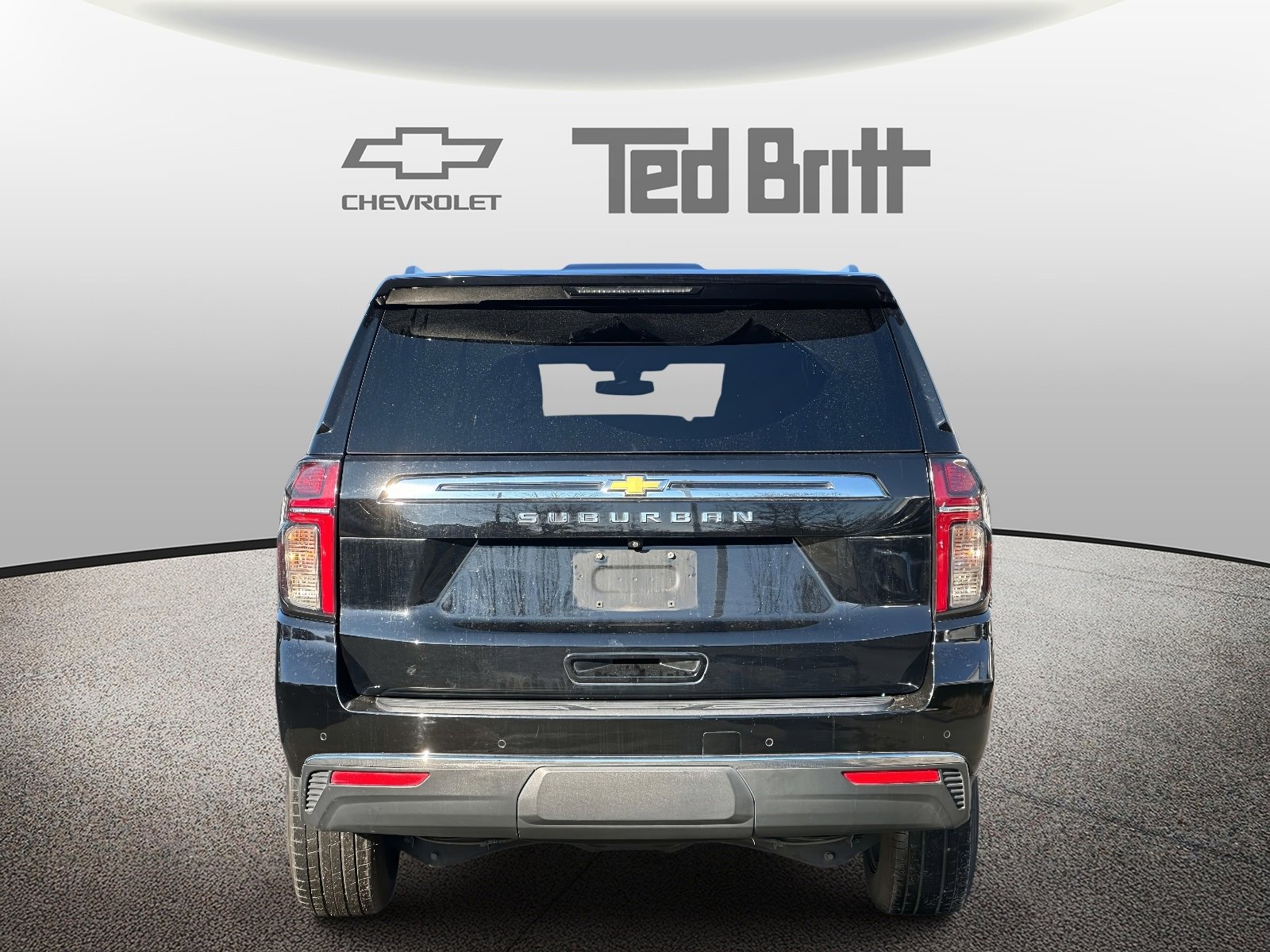 Used 2021 Chevrolet Suburban LS w/ Driver Alert Package image 5