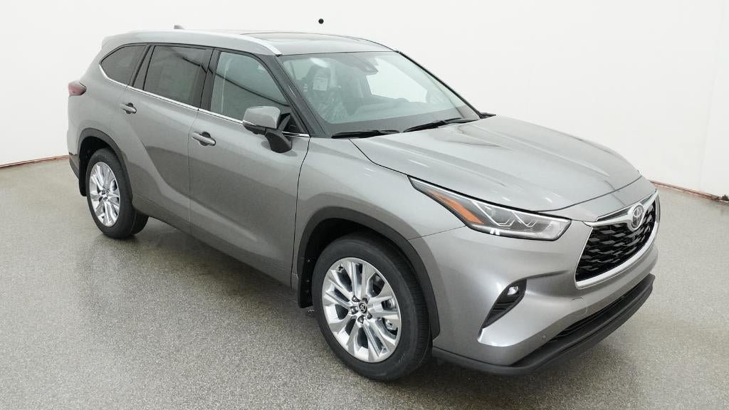 New 2026 Toyota Highlander Limited AWD/4WD image 13