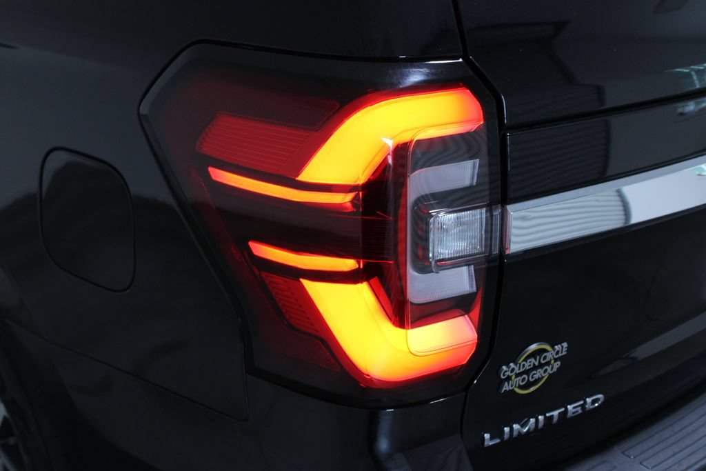 Used 2022 Ford Expedition Limited AWD/4WD image 56