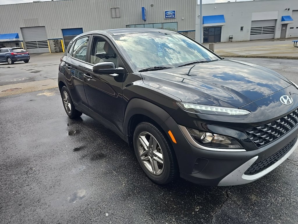 Used 2023 Hyundai Kona SE w/ Cargo Package AWD/4WD image 1