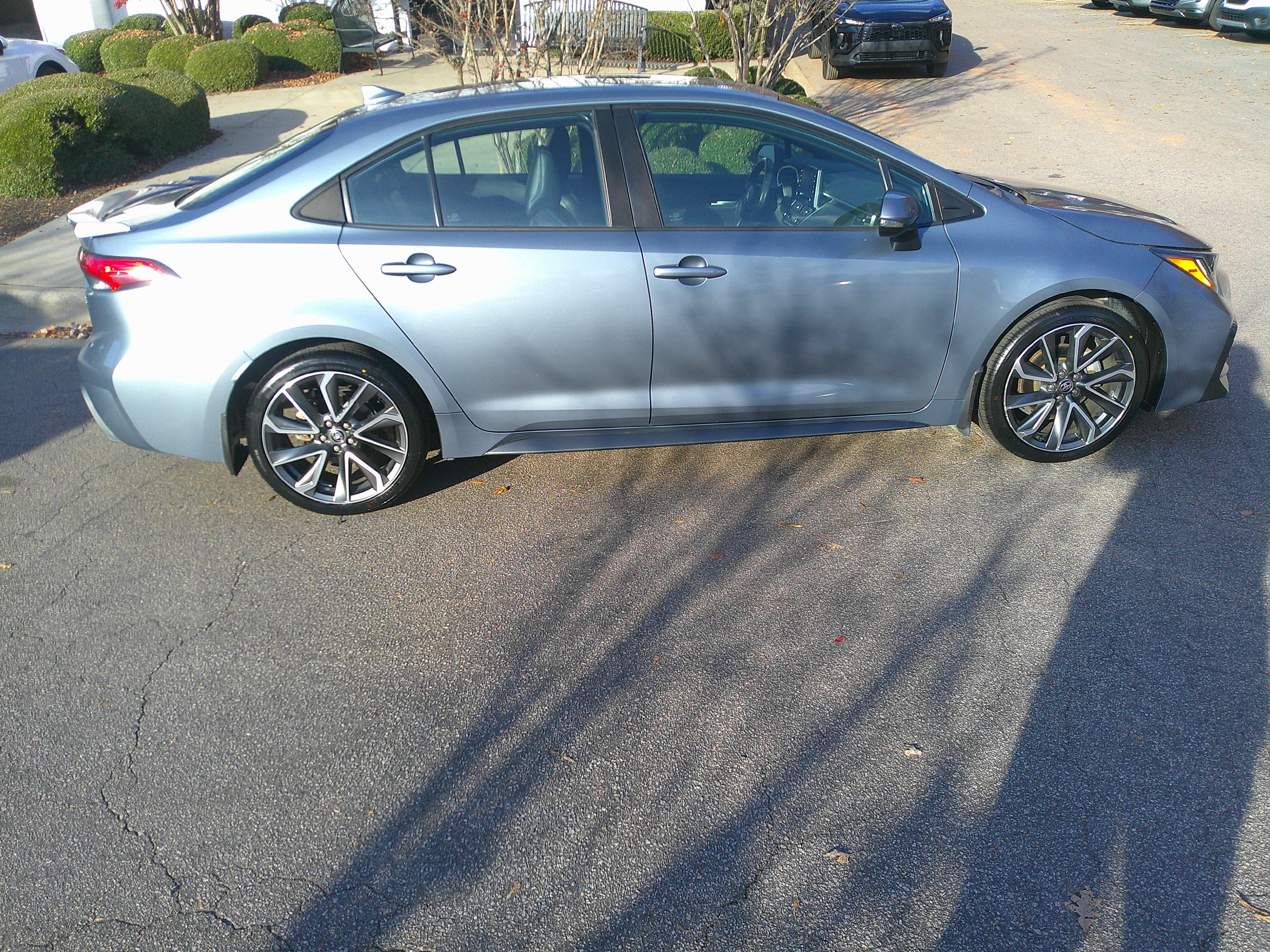 Used 2021 Toyota Corolla XSE image 14